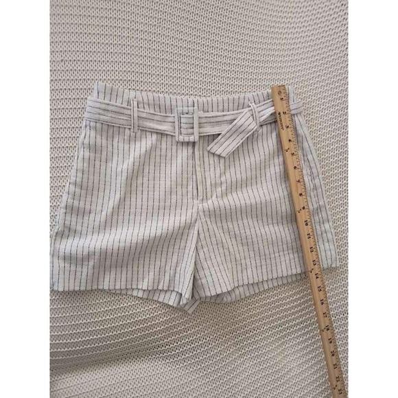 Banana Republic Pinstripe Belted High Rise Shorts White Black Size 4 W28 - Picture 7 of 10